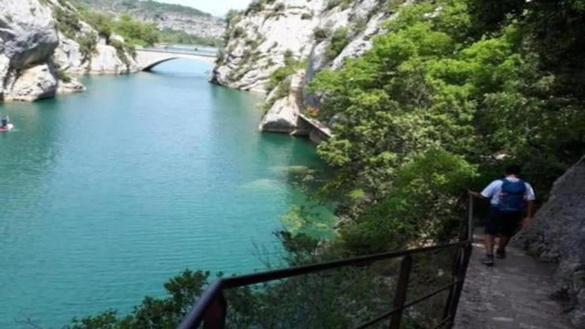 Capsule hotel La Roulotte Du Verdon Quinson